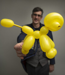 Strolling Balloon Twister